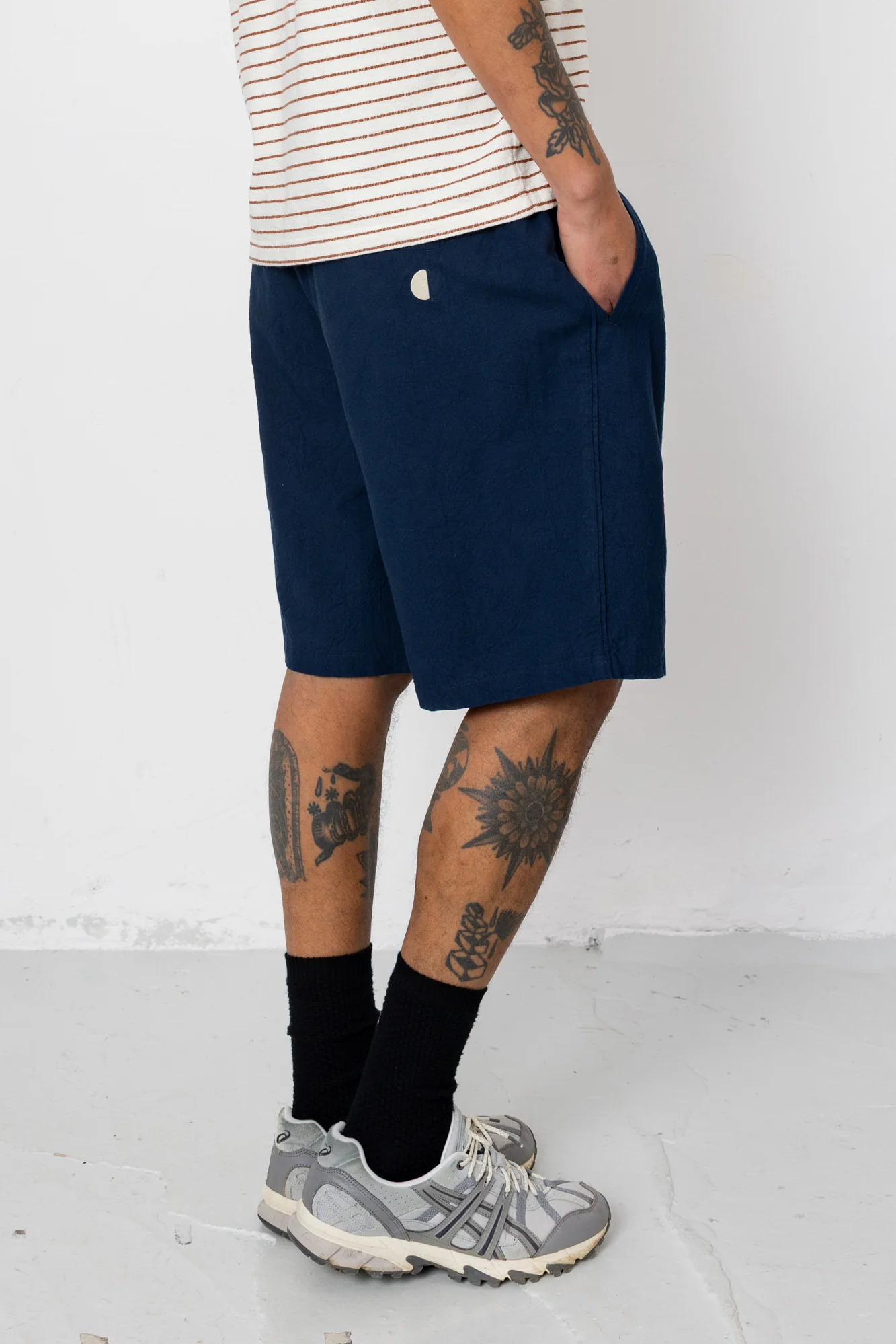 Relaxed Assembly Short - Dark Navy Crinkle - Image 6